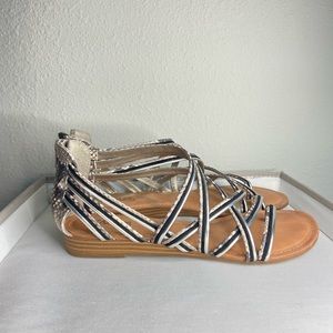 Flat Strappy Sandals Silver Size 8.5